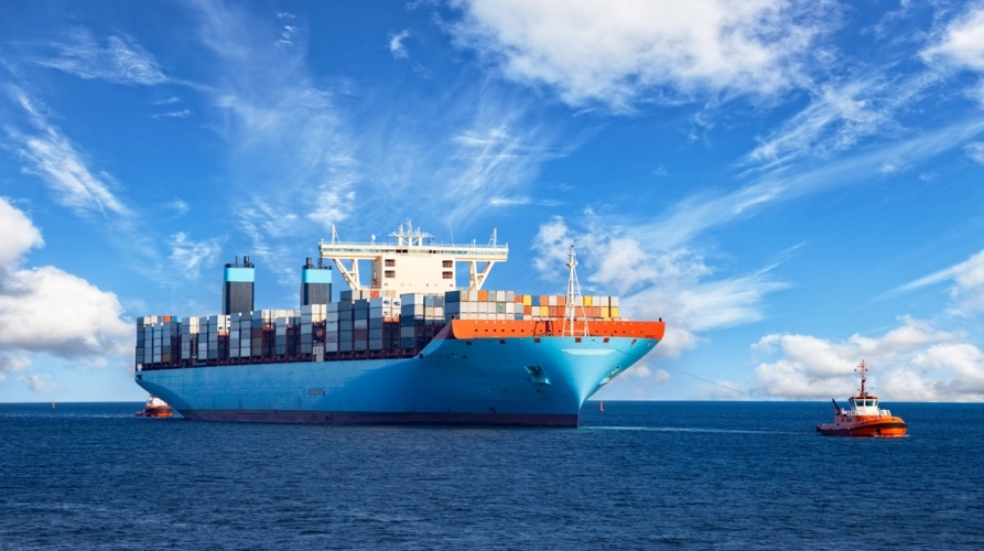 国内海运运输公司海华嘉豪物流顺利完成长江国际码头首票集装箱油脂业务