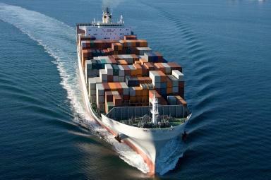 海上运输集装箱船舶