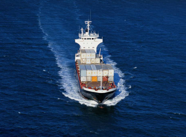集装箱海运业蓬勃发展